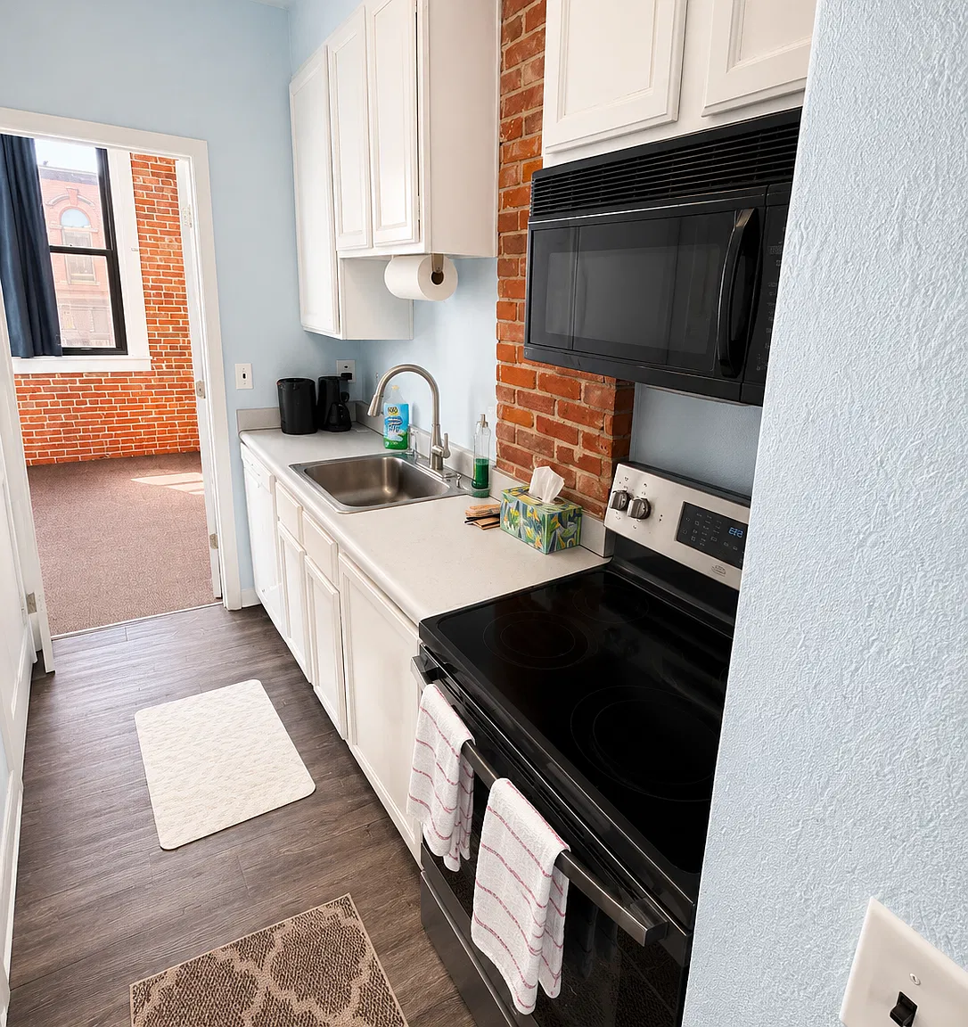 1 bed, $1,300 — Photo 4