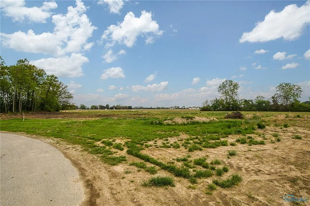 9462 Sweetwater Ln photo 1