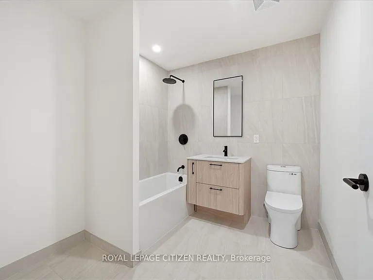 109 Erskine Ave #1602 — Photo 9