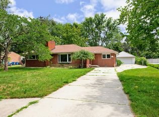 341 Kinmore Ct, Dearborn Heights, MI 48125