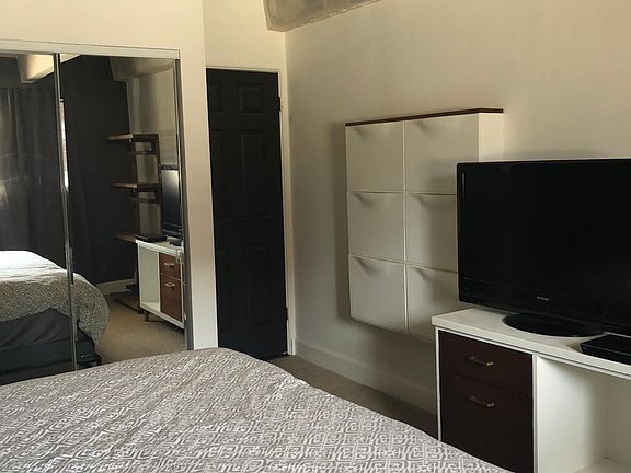 4th image of 100 S Clarkson St APT 104