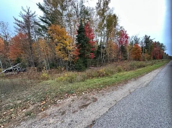 1372 W Twenty Mile Rd, Pickford, MI 49774