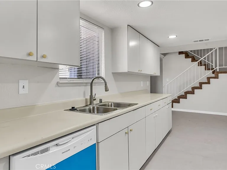 8922 I Ave — Photo 8