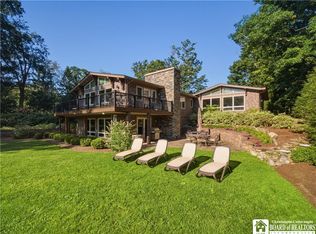 320 Lakeside Dr, Bemus Point, NY 14712