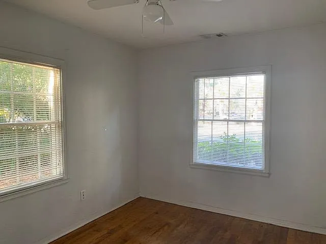 3 bed, 1210 sqft, $1,800 — Photo 4