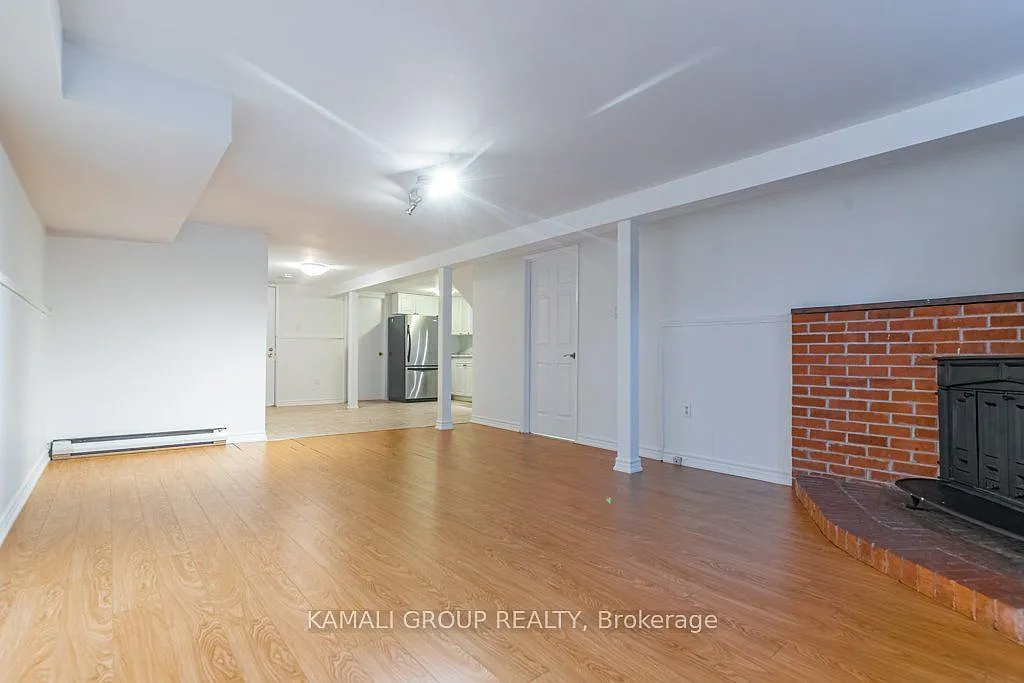 2 bed, $1,600 — Photo 4