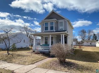 911 Prentice Ave, Ashland, WI 54806