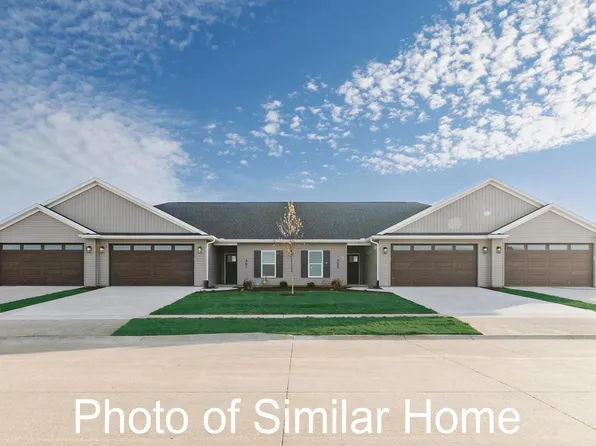 319 E Donahue St, Eldridge, IA 52748