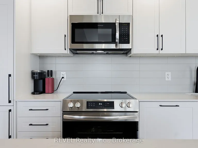 2450 Old Bronte Rd #405 — Photo 16