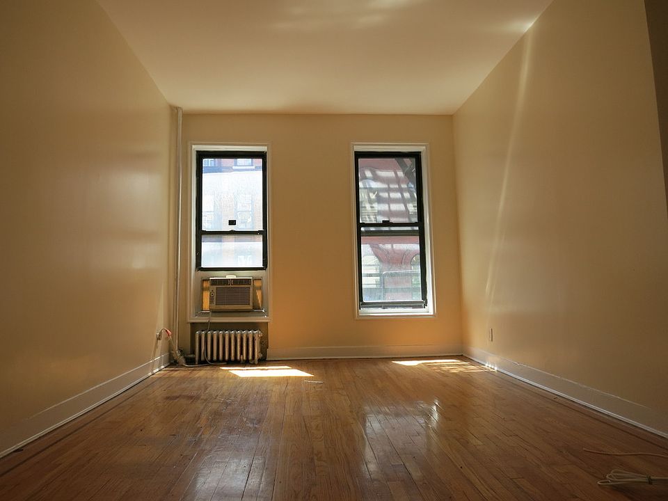 1st image of 324 W 43rd St APT 3A