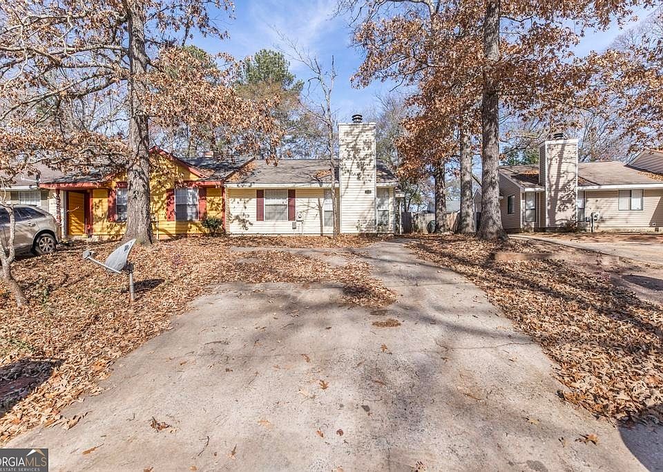 1st image of 223 Somerset Dr