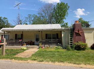 2303 Chestnut Grove Rd, Sharpsburg, MD 21782