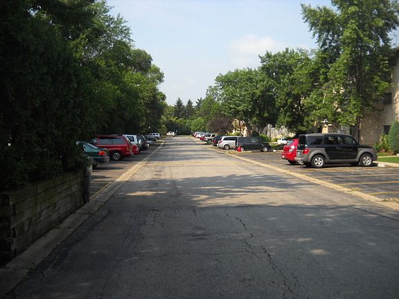 3rd image of 510 E Spruce Dr #3-2B