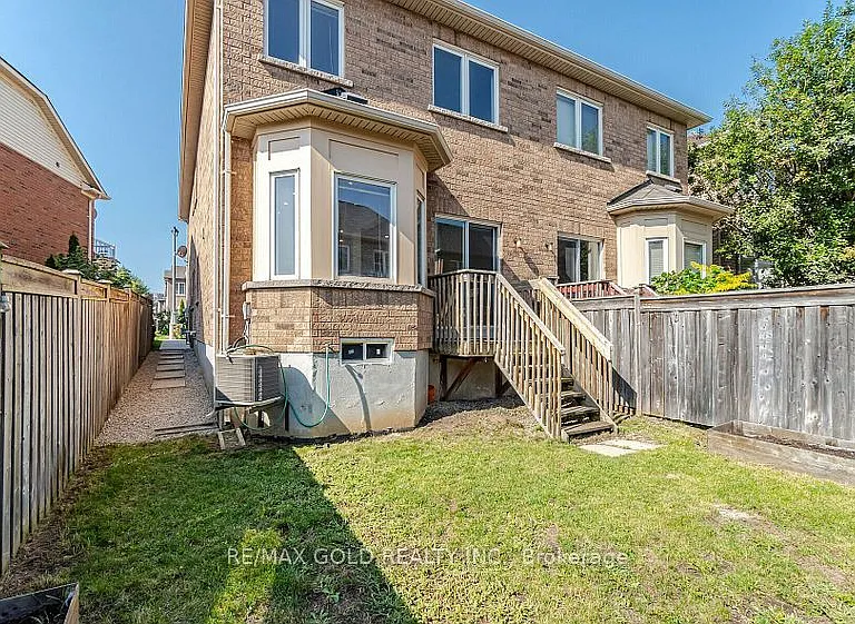 69 Portrush Trl — Photo 35