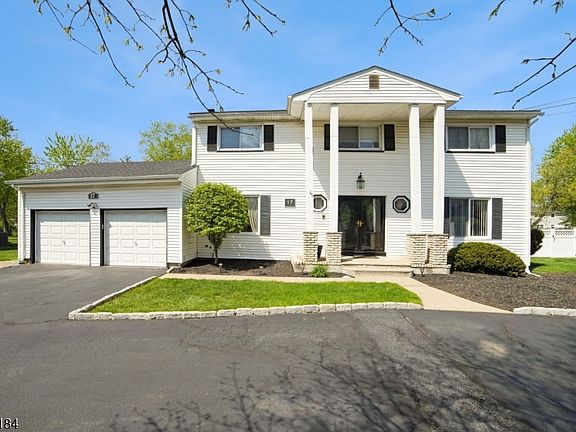 2nd image of 17 Stafford Rd