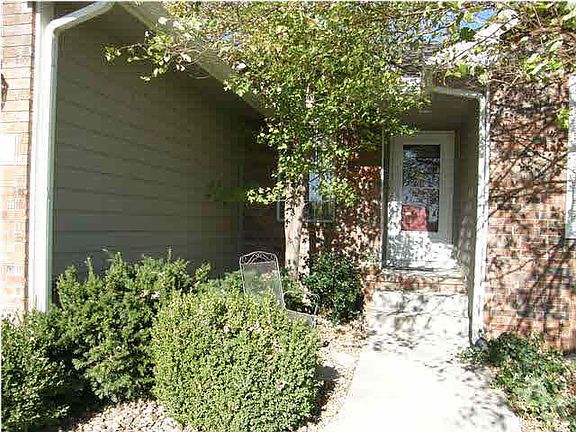 2nd image of 212 Sienna Dr
