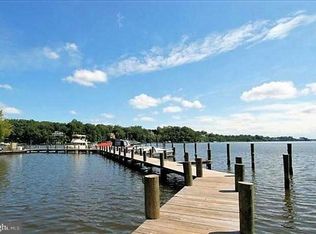 2718 Pinecrest Dr, Riva, MD 21140