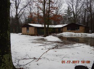 8365 Sleeper Ave, Fremont, MI 49412