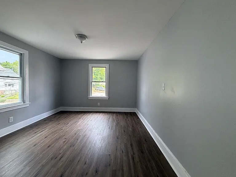 291 E Main St #2D — Photo 5