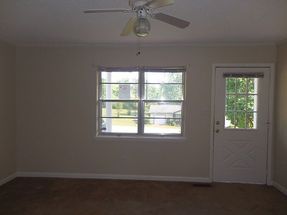 3rd image of 168 Humphrey Dr