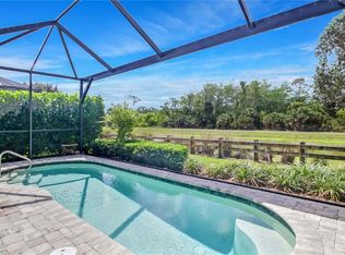 7194 Dominica Dr, Naples, FL 34113