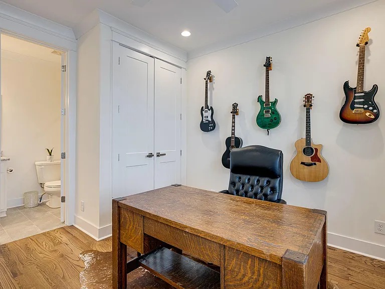 6108 California Ave — Photo 15