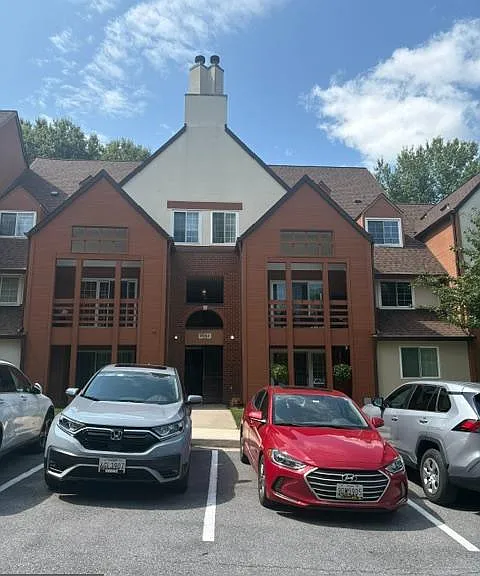 4952 Columbia Rd #1 — Photo 1