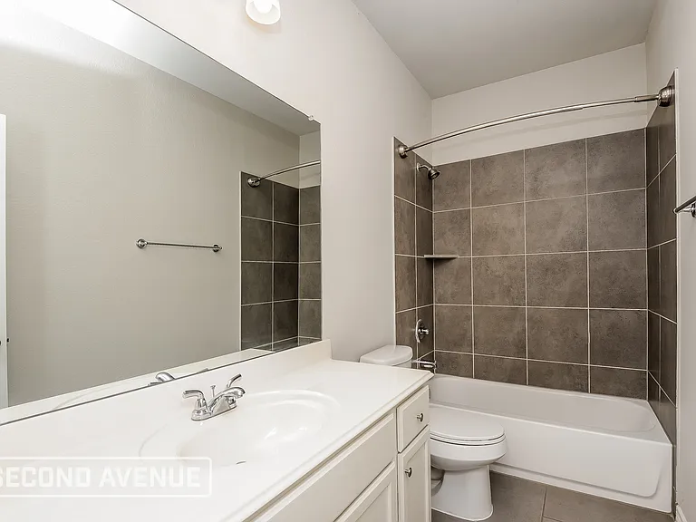 2109 Lorrie Ln — Photo 16