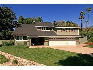 1st image of 177 Woodstock Ct