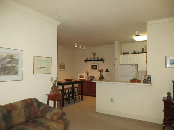 2718 Northview Rd, Waukesha, WI 53188