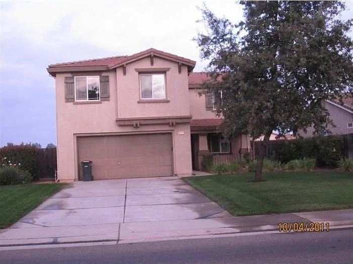 4642 Excelsior Rd photo 1