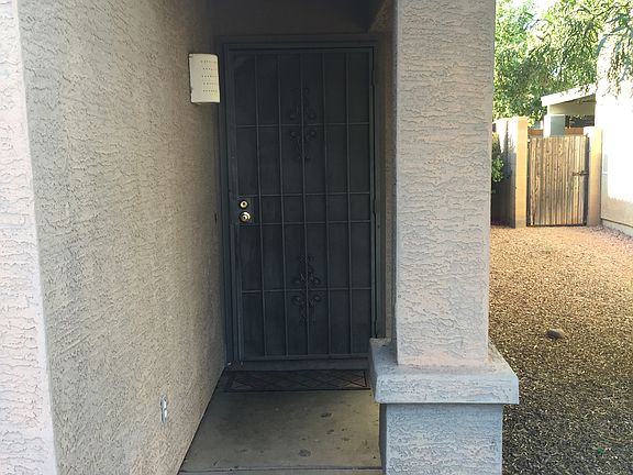 2nd image of 6218 W Wood St