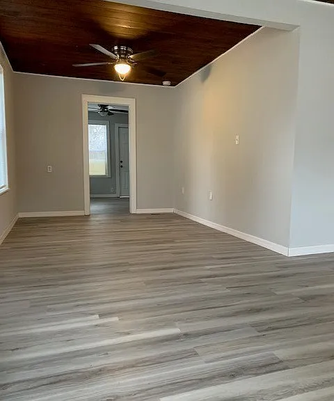 302 W Zephyr St — Photo 6