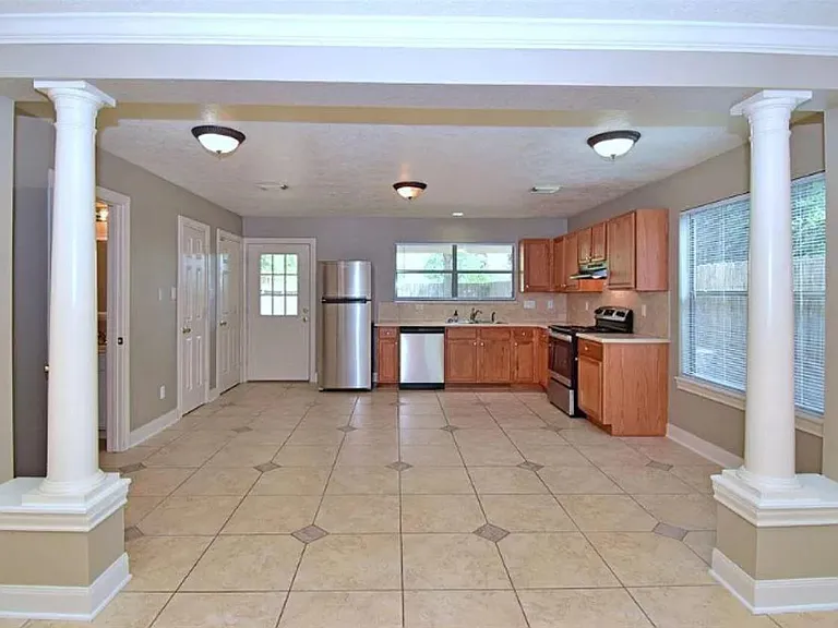 504 Texas St #B — Photo 12