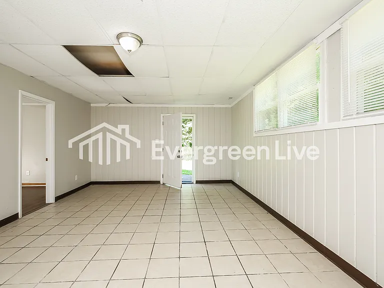5426 Garden Lake Dr — Photo 14