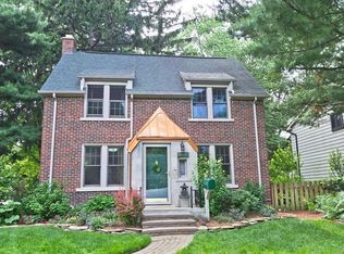 11040 Auburndale St, Livonia, MI 48150