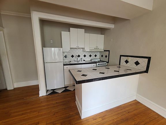 2nd image of 1310 Willow Branch Ave #15389007