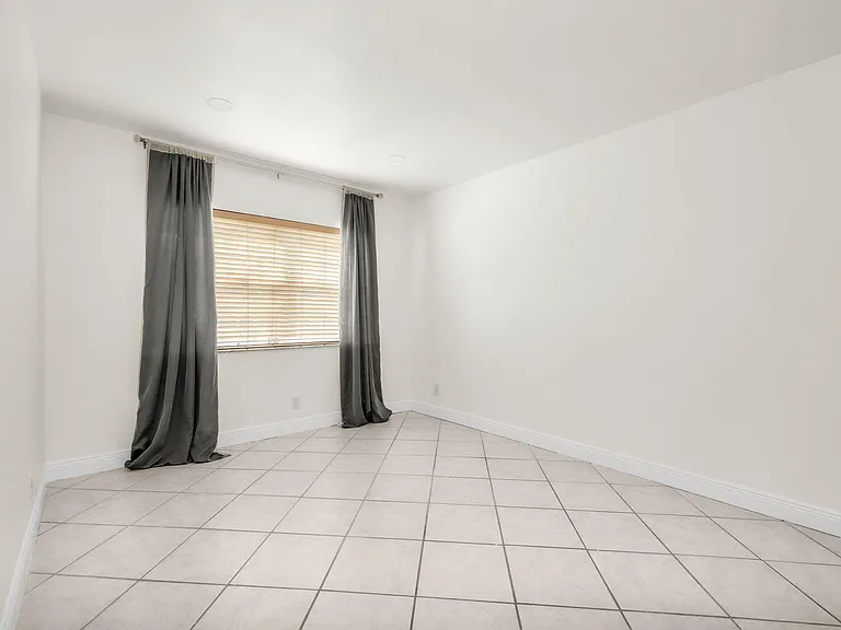 299 SW 7th St #1060 — Photo 17
