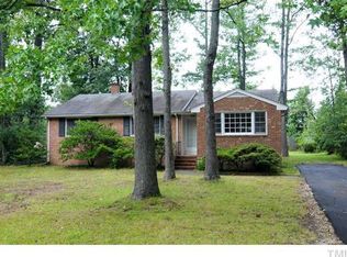 422 Hickory Dr, Chapel Hill, NC 27517