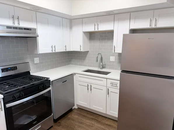 3305 W Sunnyside Ave #1, Chicago, IL 60625
