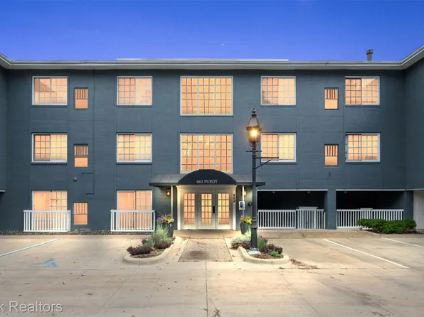 662 Purdy St APT 322, Birmingham, MI 48009