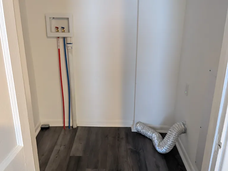 1011 Brooklyn Ave #1S — Photo 8