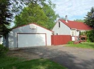 1 Edge Dr, Circle Pines, MN 55014