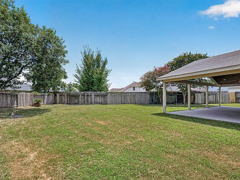 20707 Pine Rain Ct — Photo 47