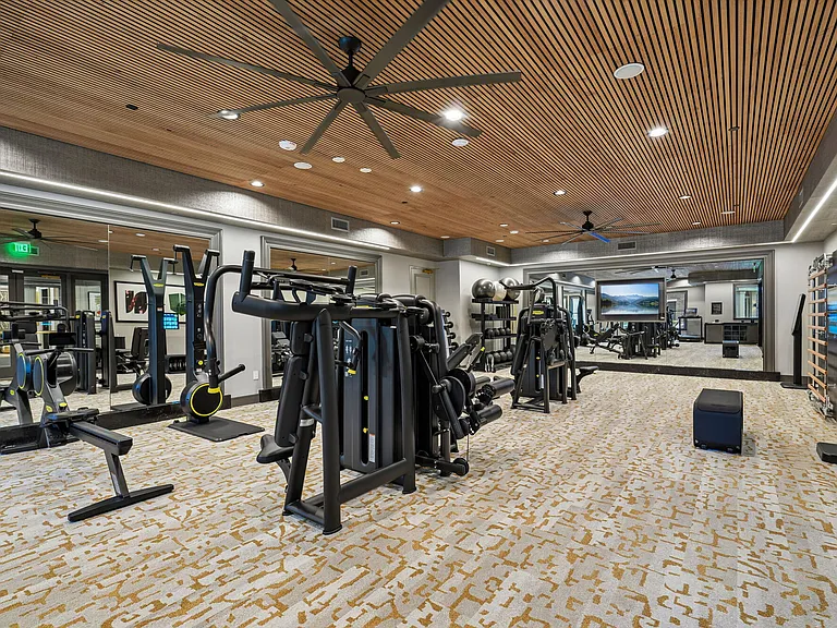 Residences at Southlake — Photo 9