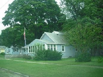2nd image of 326 Janet St SE
