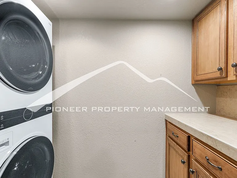 6525 White Falcon Ct — Photo 20