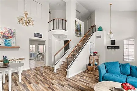 3 bed, 1418 sqft, $3,600 — Photo 2