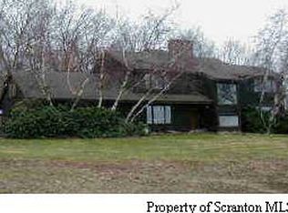 Grouse Hill Rd, Dalton, PA 18414