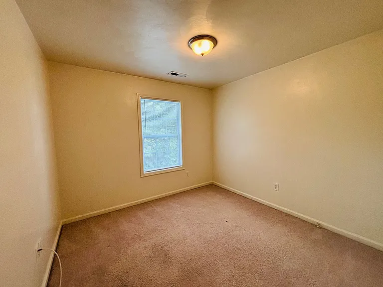 50 Salem Ln — Photo 4